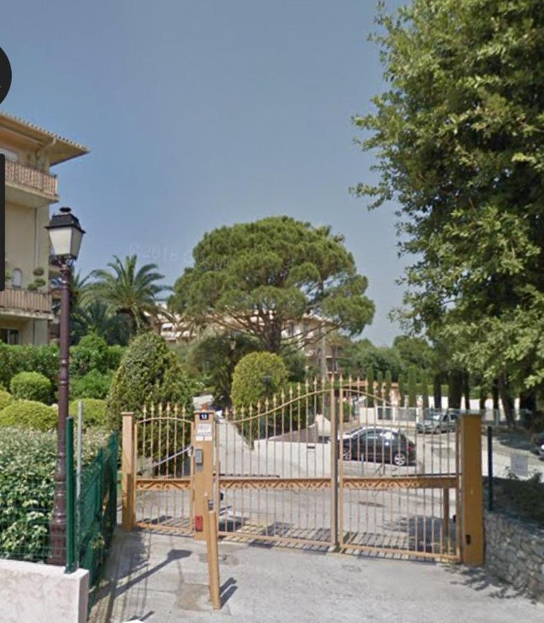 Appartement Spacieux Avec Jardin Coeur De St Tropez Σαιν-Τροπέ Εξωτερικό φωτογραφία
